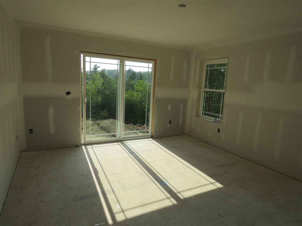 515 East Mountain Road Peterborough, NH 03458 - Photo 14 of 26 Gallery Image 14