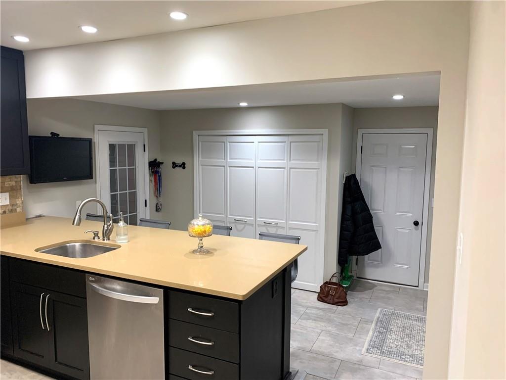 2302 Franklin Street Columbus, IN 47201 - Photo 6 of 37