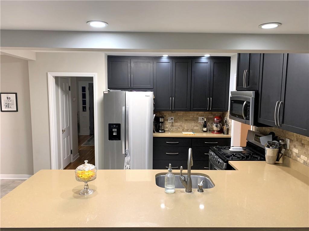 2302 Franklin Street Columbus, IN 47201 - Photo 7 of 37