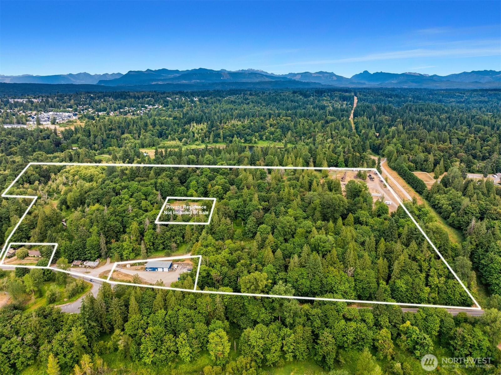 13-xxx Carnation-Duvall Road Northeast Duvall, WA 98019 - Photo 2 of 15 a view of a city