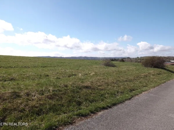 $70,000 | Lot 32-33 Canary Lane, Speedwell, TN 37870