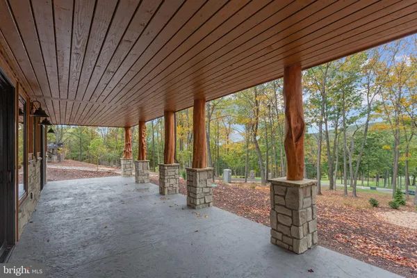 $1,499,000 | 639 Golf Club Drive, Franklin, WV 26807