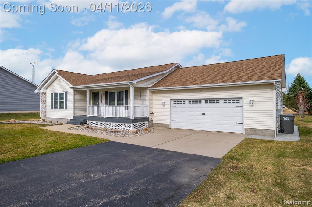 6072 Fish Lake Road North Branch, MI 48461 - Photo 3 of 28 Gallery Image 3