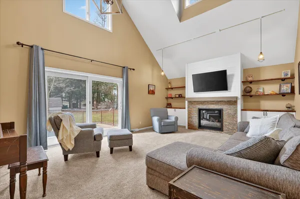 $799,900 | 2694 Ashville Drive Northeast, Grand Rapids, MI 49525