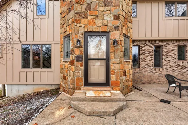 $799,900 | 2694 Ashville Drive Northeast, Grand Rapids, MI 49525