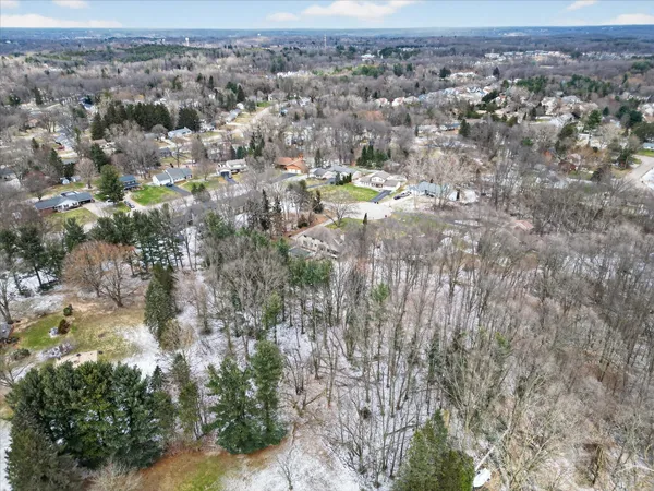 $799,900 | 2694 Ashville Drive Northeast, Grand Rapids, MI 49525