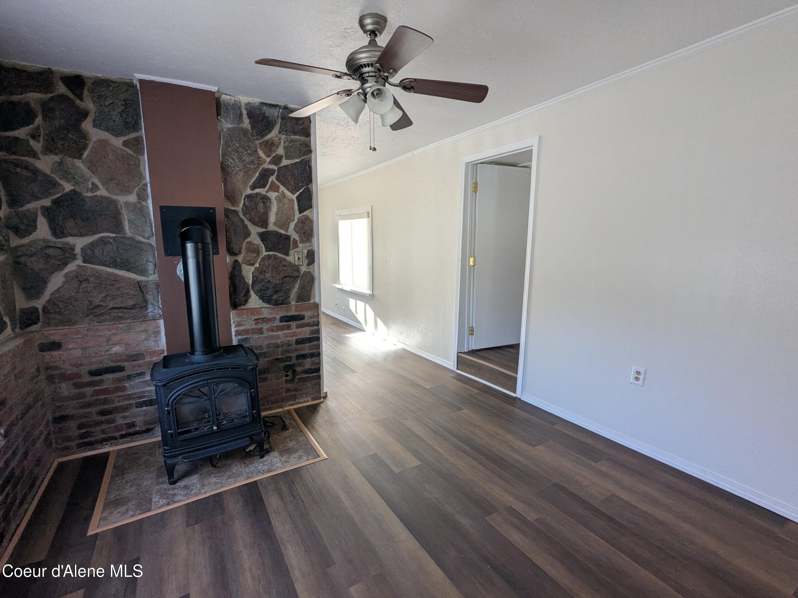 6 Maple Street Pinehurst, ID 83850 - Photo 7 of 25 Dining Room Pic 3