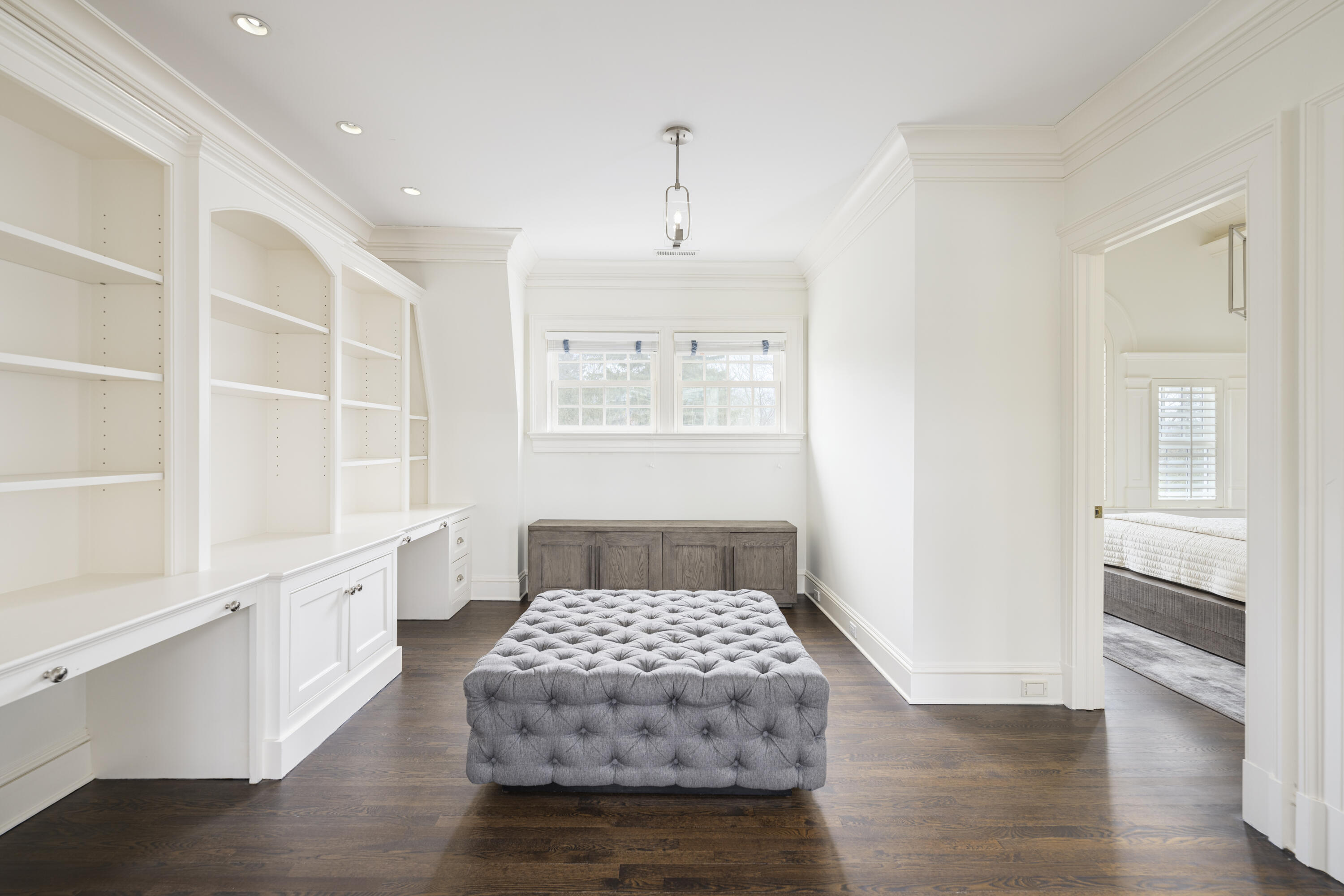 727 Smith Ridge Road New Canaan, CT 06840 - Photo 23 of 31 a bedroom with a large bed and a window