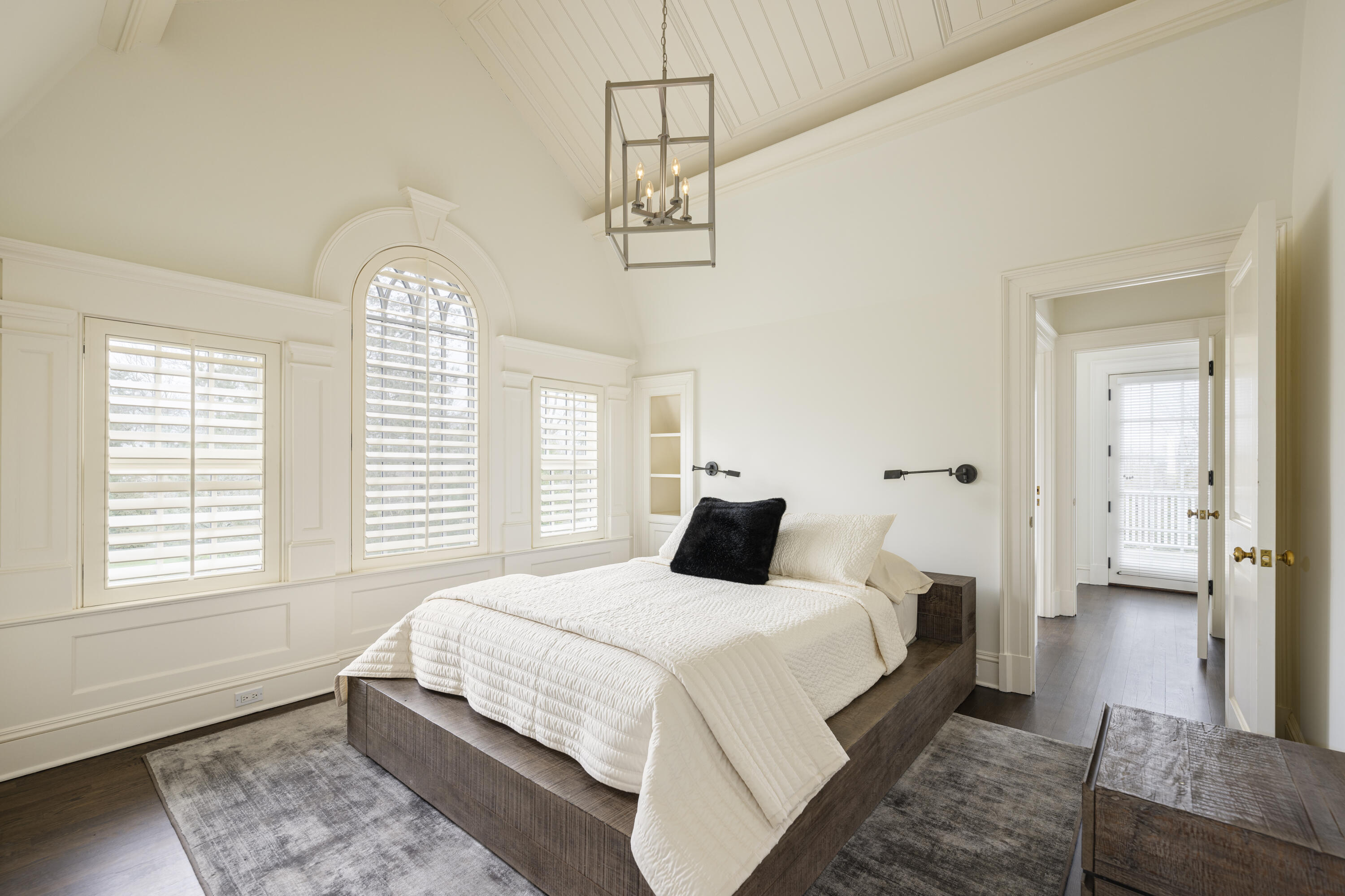 727 Smith Ridge Road New Canaan, CT 06840 - Photo 25 of 31 a bedroom with a large bed and a window