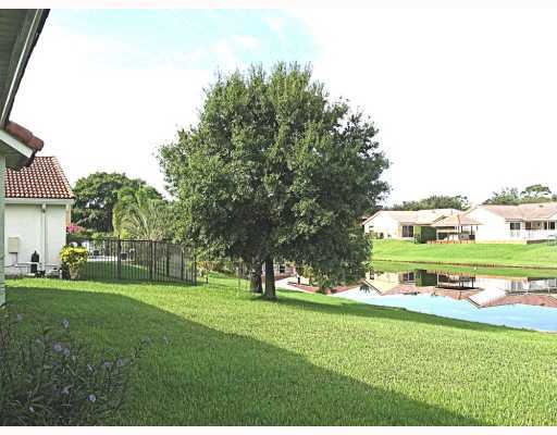 118 East Lee Road Delray Beach, FL 33445 - Photo 4 of 11 Additional Photo