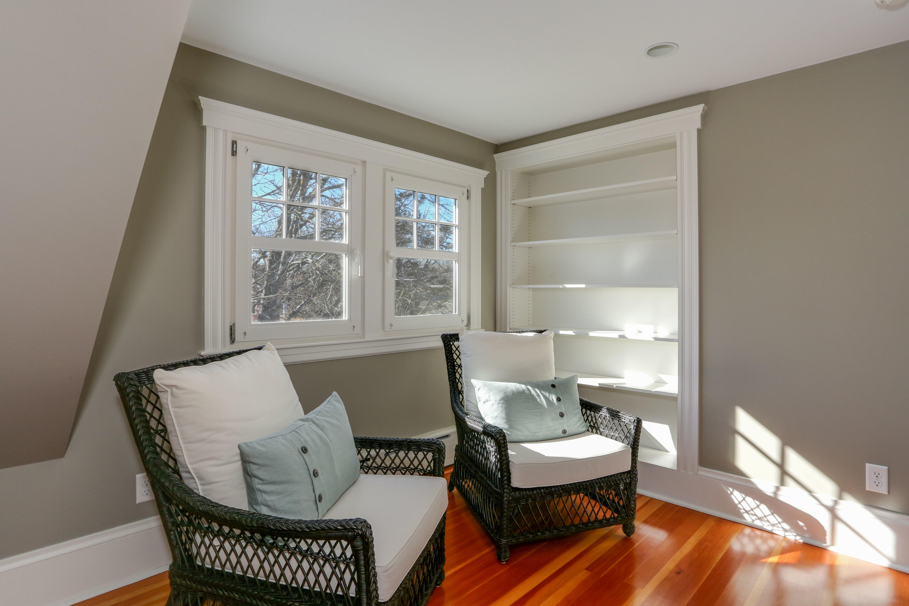 22 Mill Pond Road Chatham, MA 02633 - Photo 21 of 35 a living room with furniture and a window