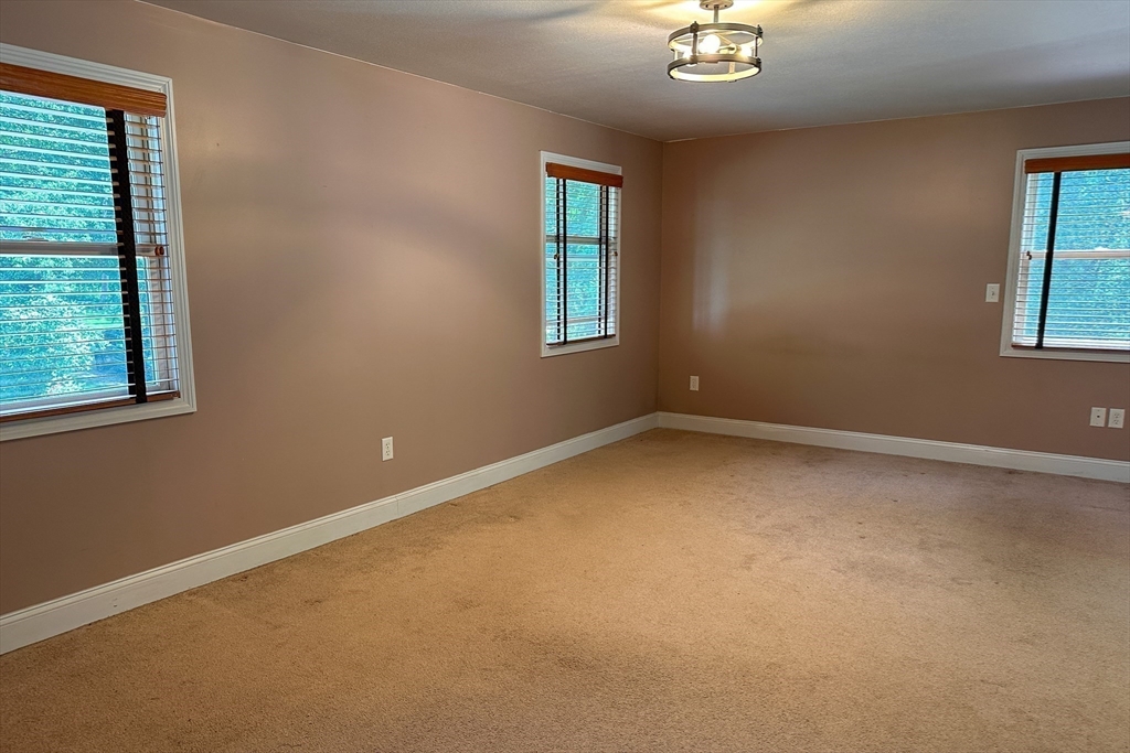 75 Bridle Road Ludlow, MA 01056 - Photo 18 of 27