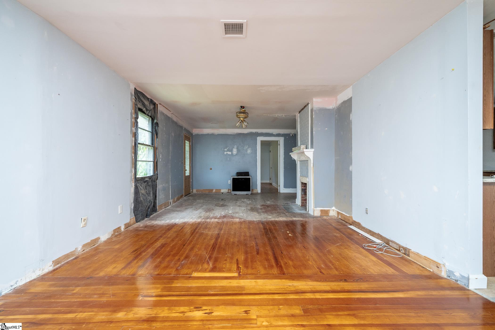 2180 Horseshoe Falls Road Enoree, SC 29335 - Photo 19 of 44 Gallery Image 19