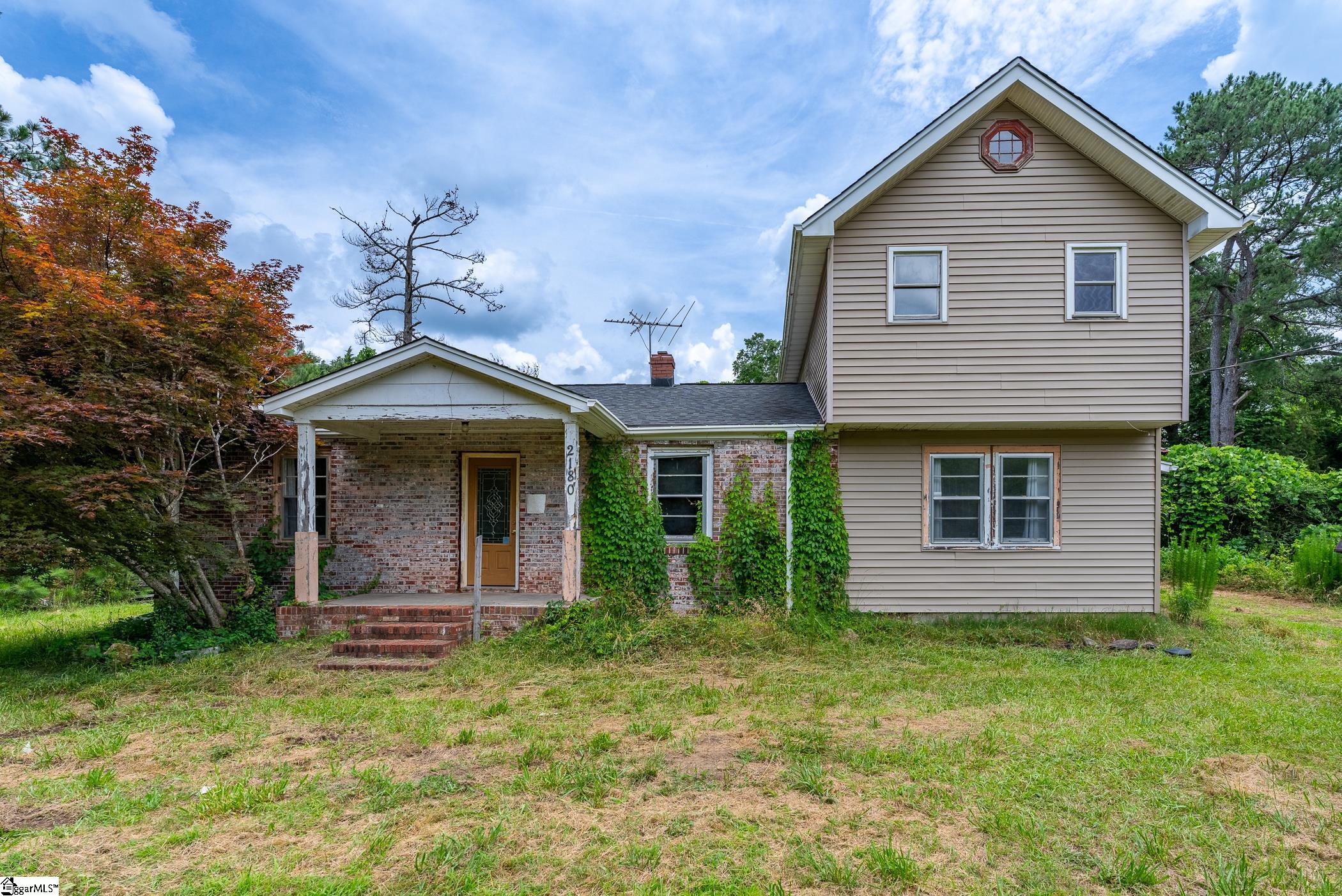 2180 Horseshoe Falls Road Enoree, SC 29335 - Photo 2 of 44 Gallery Image 2