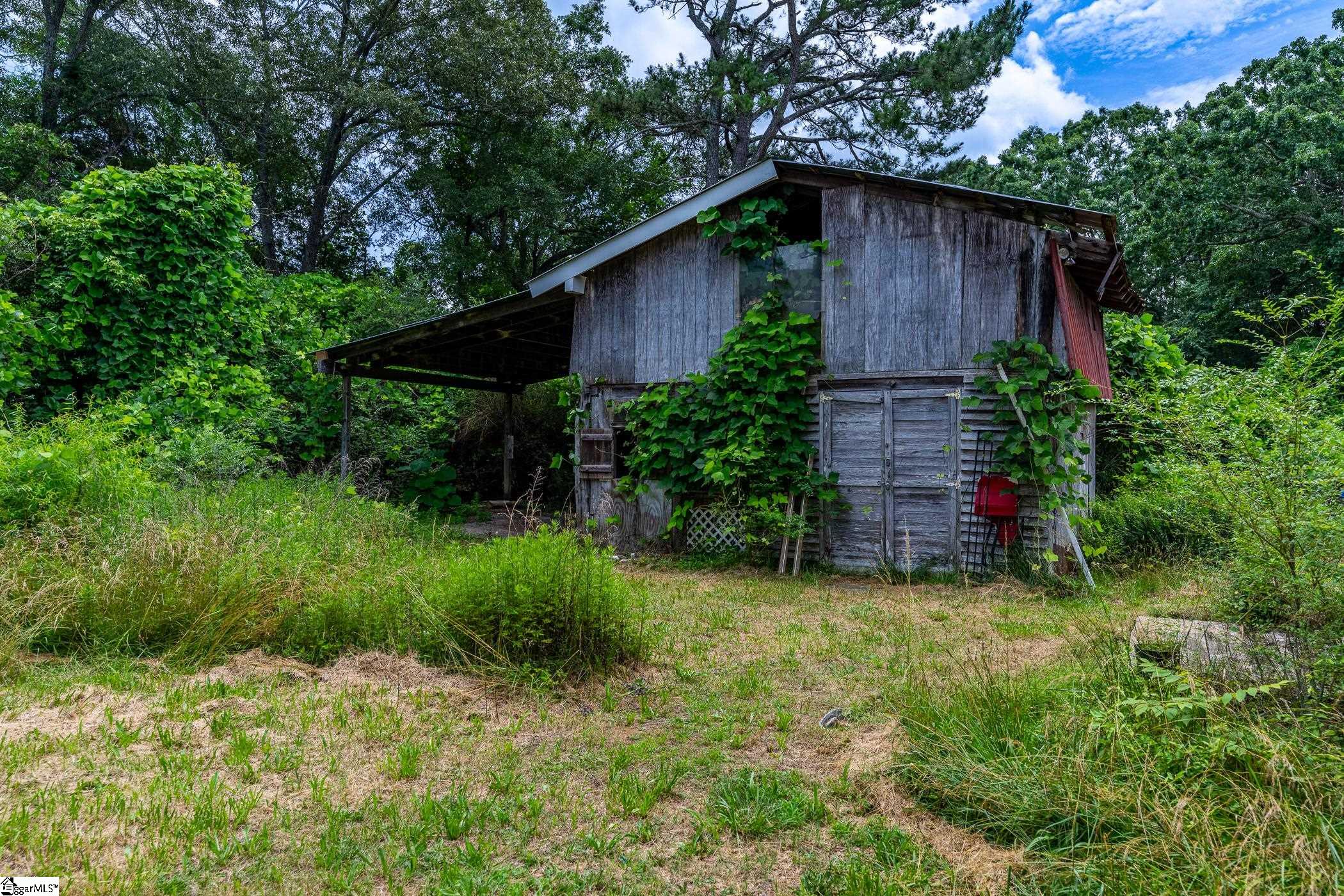 2180 Horseshoe Falls Road Enoree, SC 29335 - Photo 8 of 44 Gallery Image 8