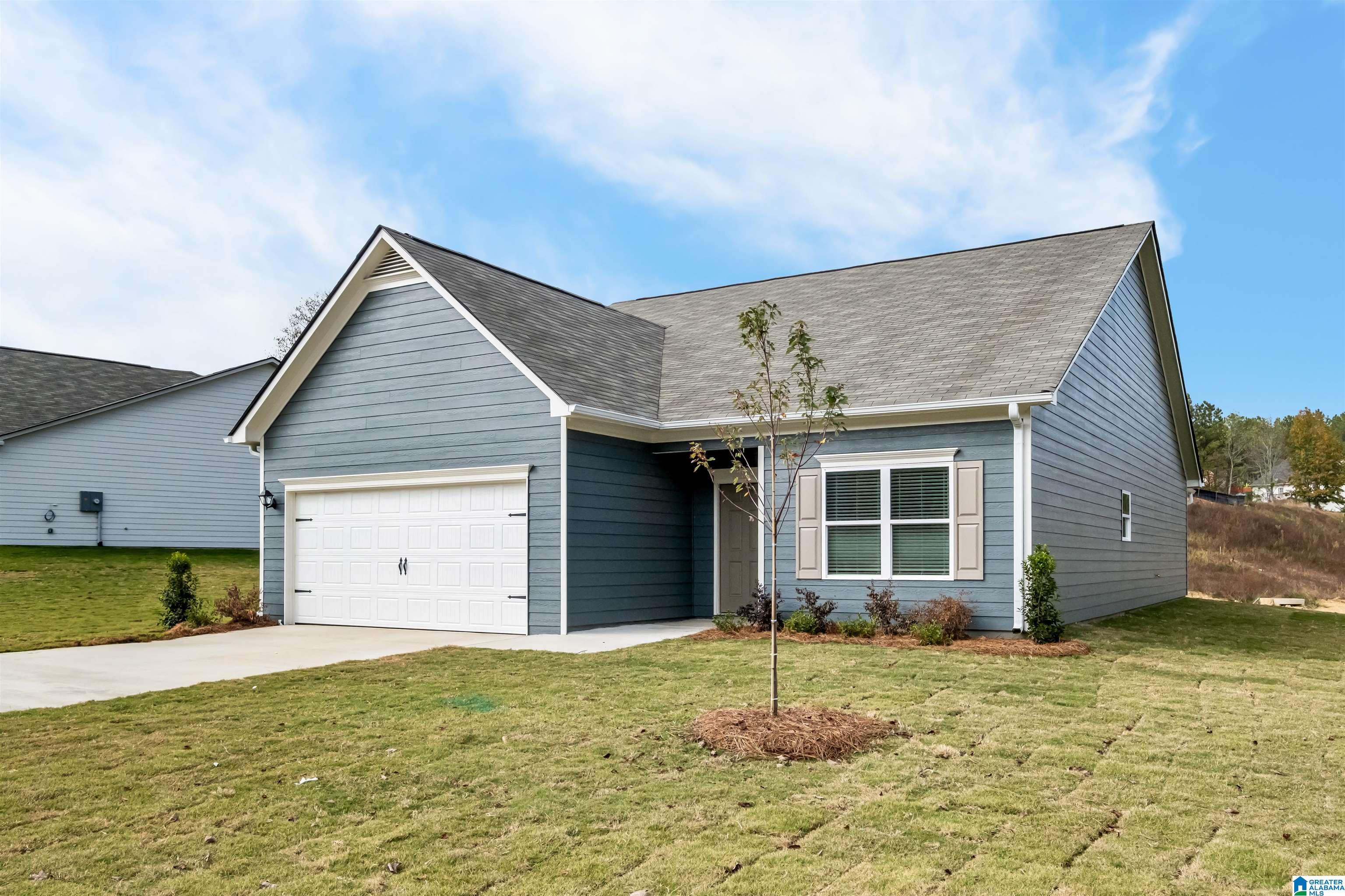 555 Ridge Circle Odenville, AL 35120 - Photo 4 of 35