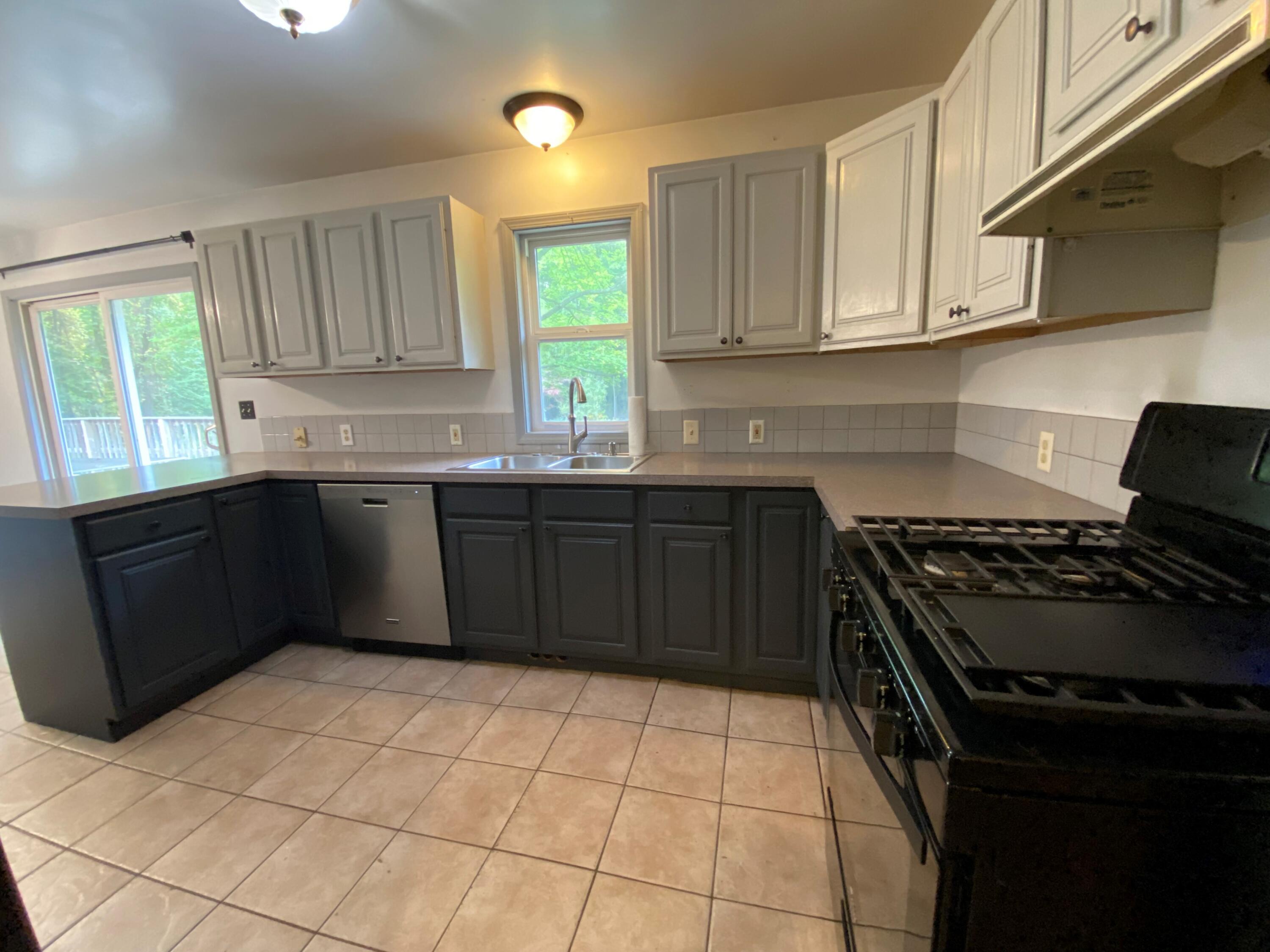 2924 Pifer Road Delton, MI 49046 - Photo 8 of 21 21