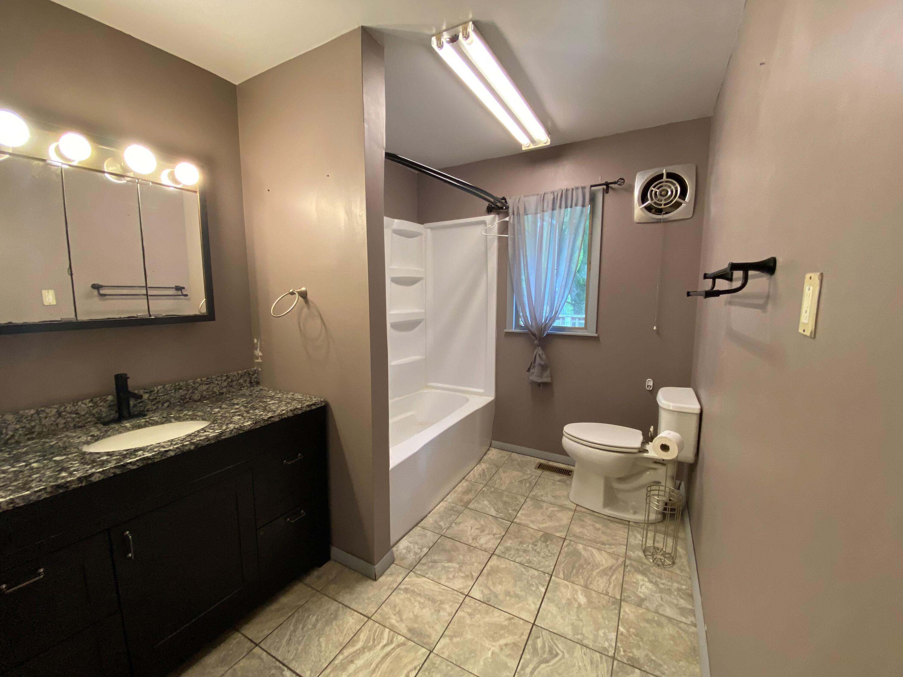 2924 Pifer Road Delton, MI 49046 - Photo 10 of 21 3