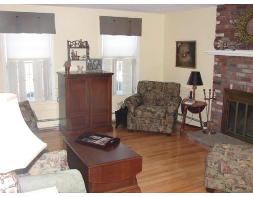 4 Truro Road Norfolk, MA 02056 - Photo 6 of 17 Gallery Image 6