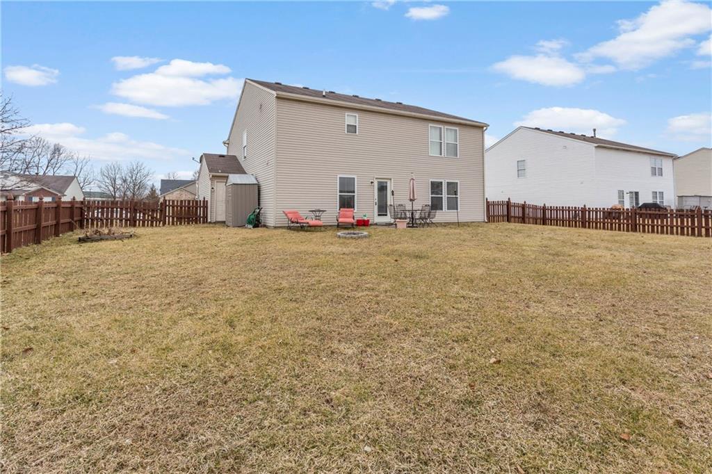 12755 Howe Road Fishers, IN 46038 - Photo 3 of 36