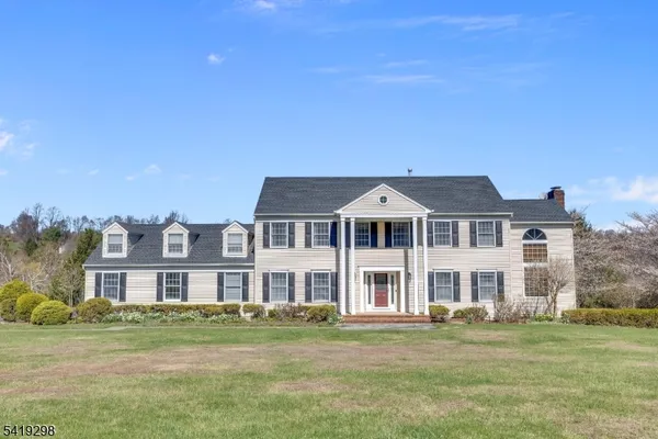 $949,900 | 15 Willow Drive, Chester, NJ 07930