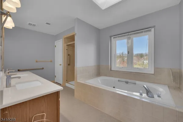 $949,900 | 15 Willow Drive, Chester, NJ 07930