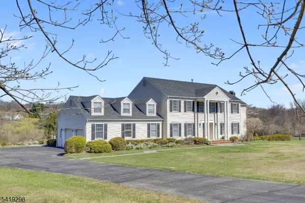 $949,900 | 15 Willow Drive, Chester, NJ 07930