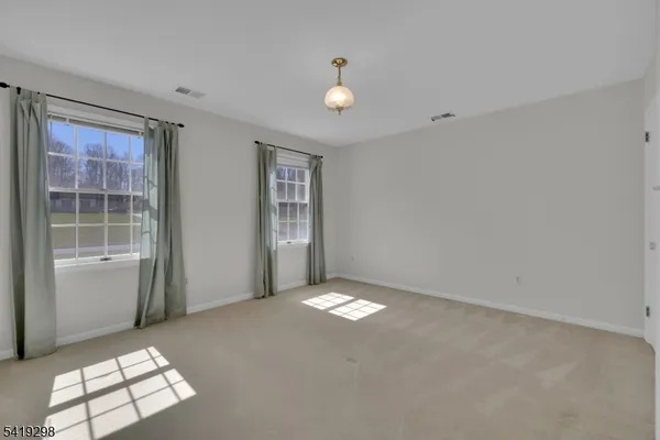 $949,900 | 15 Willow Drive, Chester, NJ 07930