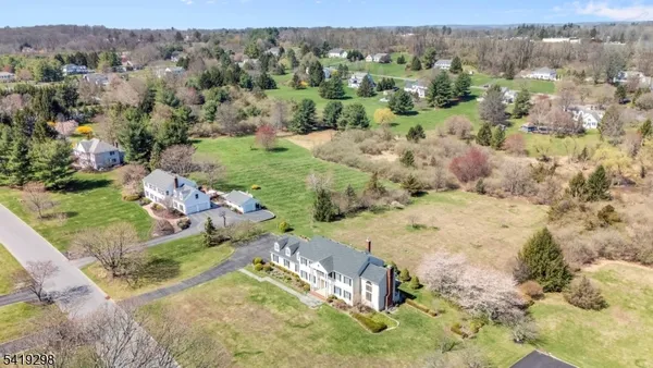 $949,900 | 15 Willow Drive, Chester, NJ 07930