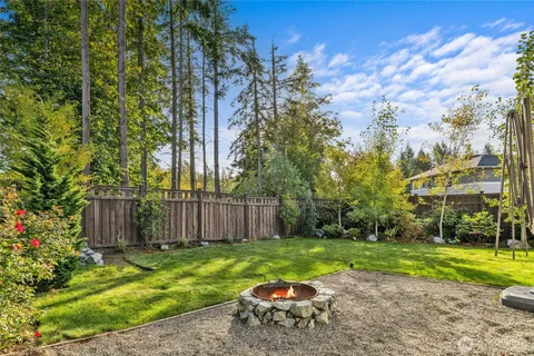 $859,999 | 14709 Overlook Drive East, Bonney Lake, WA 98391