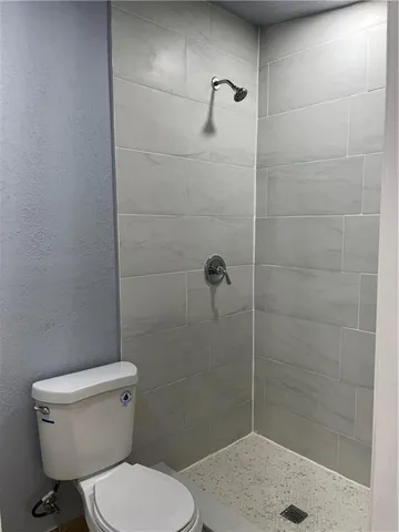 $1,100 | 309 Riverdale Road, Palm Springs, FL 33461