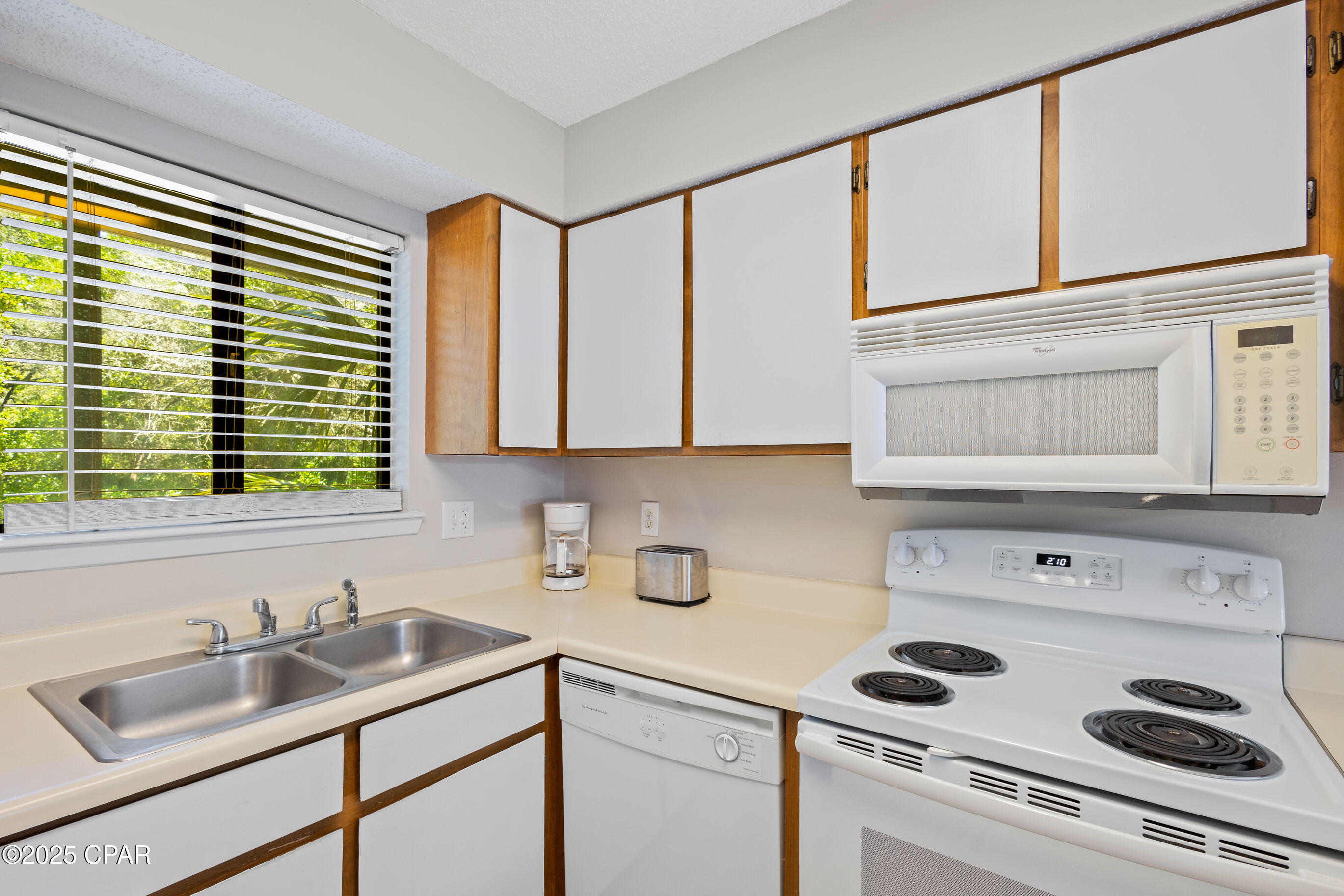 17620 Front Beach Road, Unit Z2 Panama City Beach, FL 32413 - Photo 17 of 42