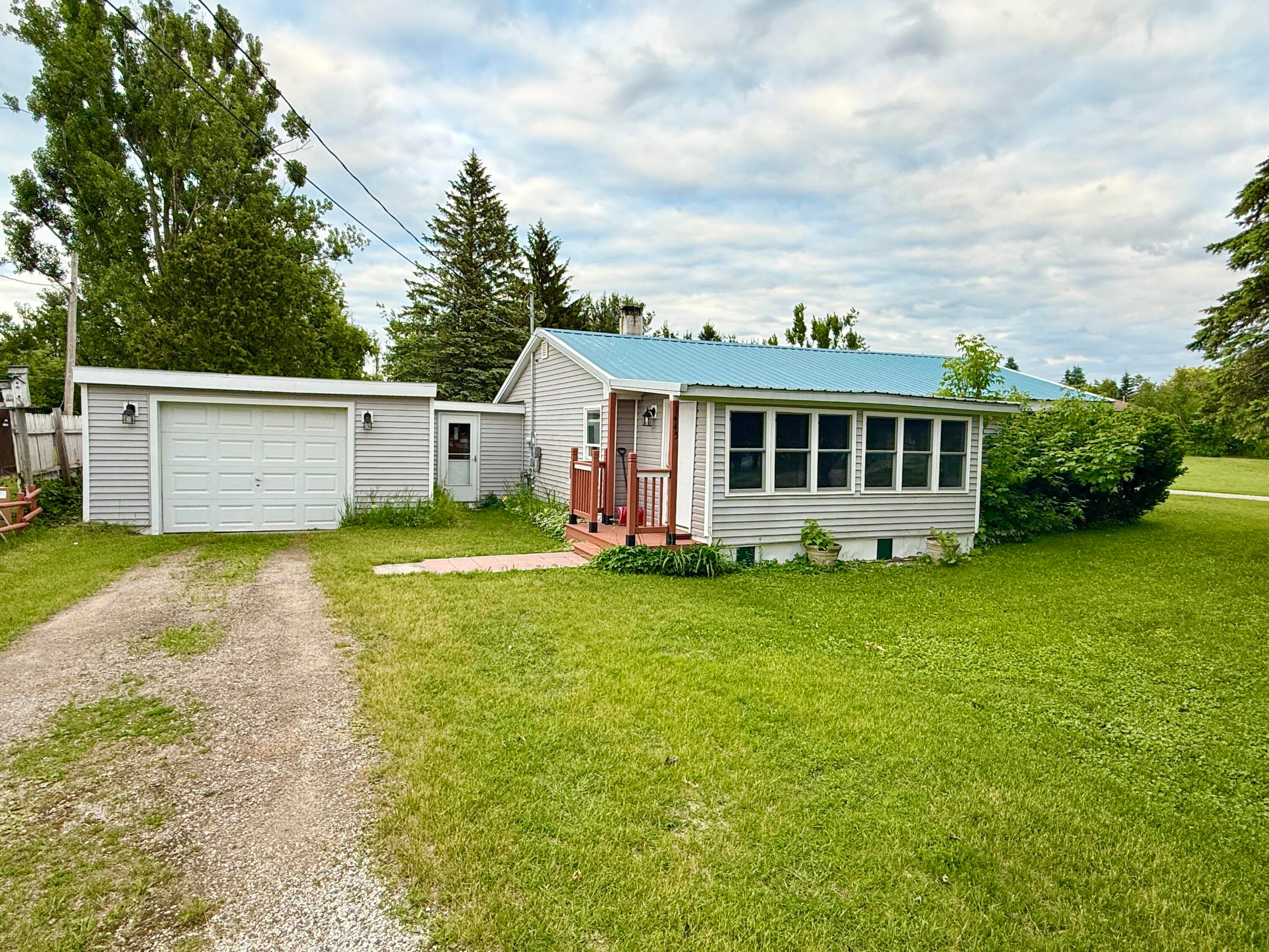 1445 Townline Road Petoskey, MI 49770 - Photo 5 of 28 Gallery Image 5