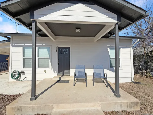 a view of a entryway door of the house