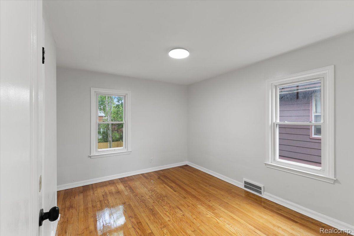 18232 Santa Rosa Drive Detroit, MI 48221 - Photo 19 of 24 Gallery Image 19
