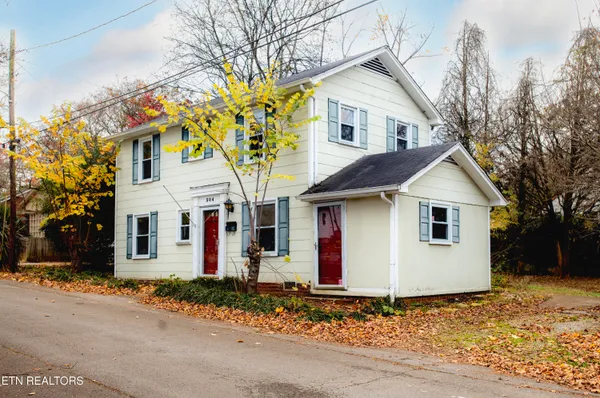 $250,000 | 504 Wharf Street, Loudon, TN 37774