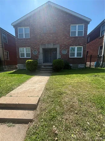 $1,100 | 3720 Chippewa Street, Unit A, St. Louis, MO 63116