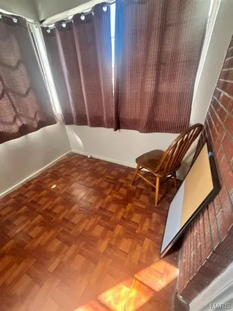 $1,100 | 3720 Chippewa Street, Unit A, St. Louis, MO 63116