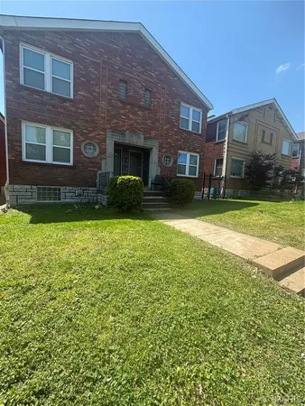 $1,100 | 3720 Chippewa Street, Unit A, St. Louis, MO 63116