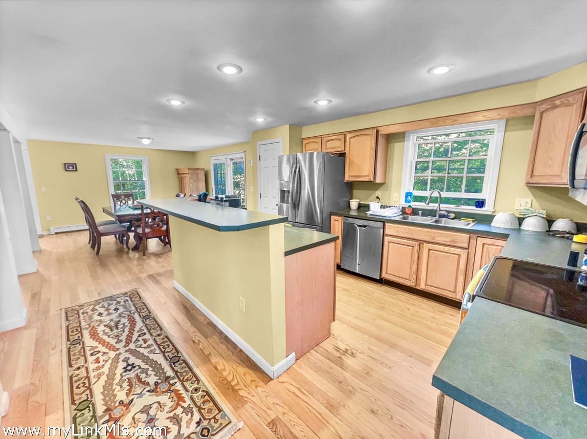 12 Pine Tree Road Nantucket, MA 02554 - Photo 3 of 15