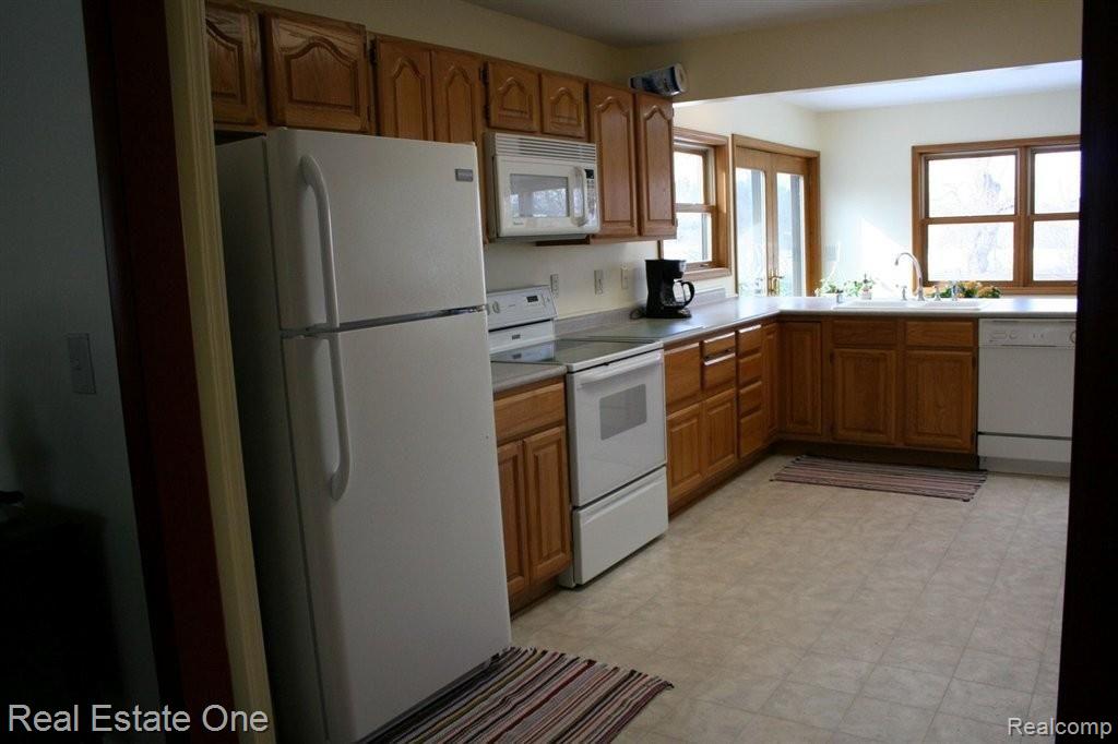 4240 Hadley Road Metamora, MI 48455 - Photo 13 of 25 IMG_8239.jpg