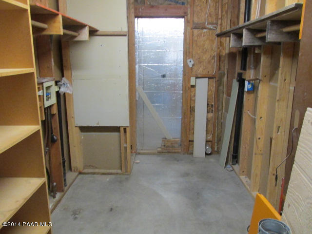 25700 North Reed Road Paulden, AZ 86334 - Photo 26 of 29 a view of closet