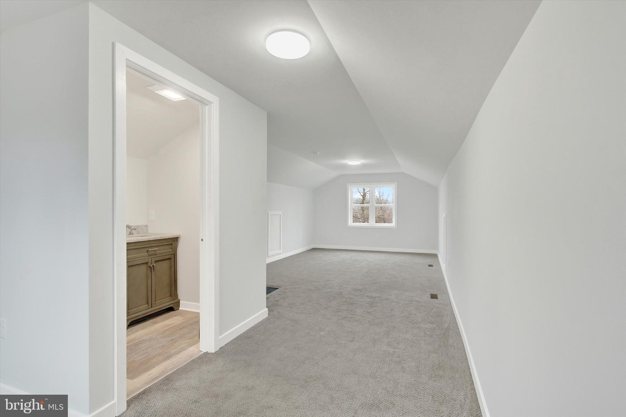 2 Pecan Trail Fairfield, PA 17320 - Photo 28 of 45 an empty room with windows and closet