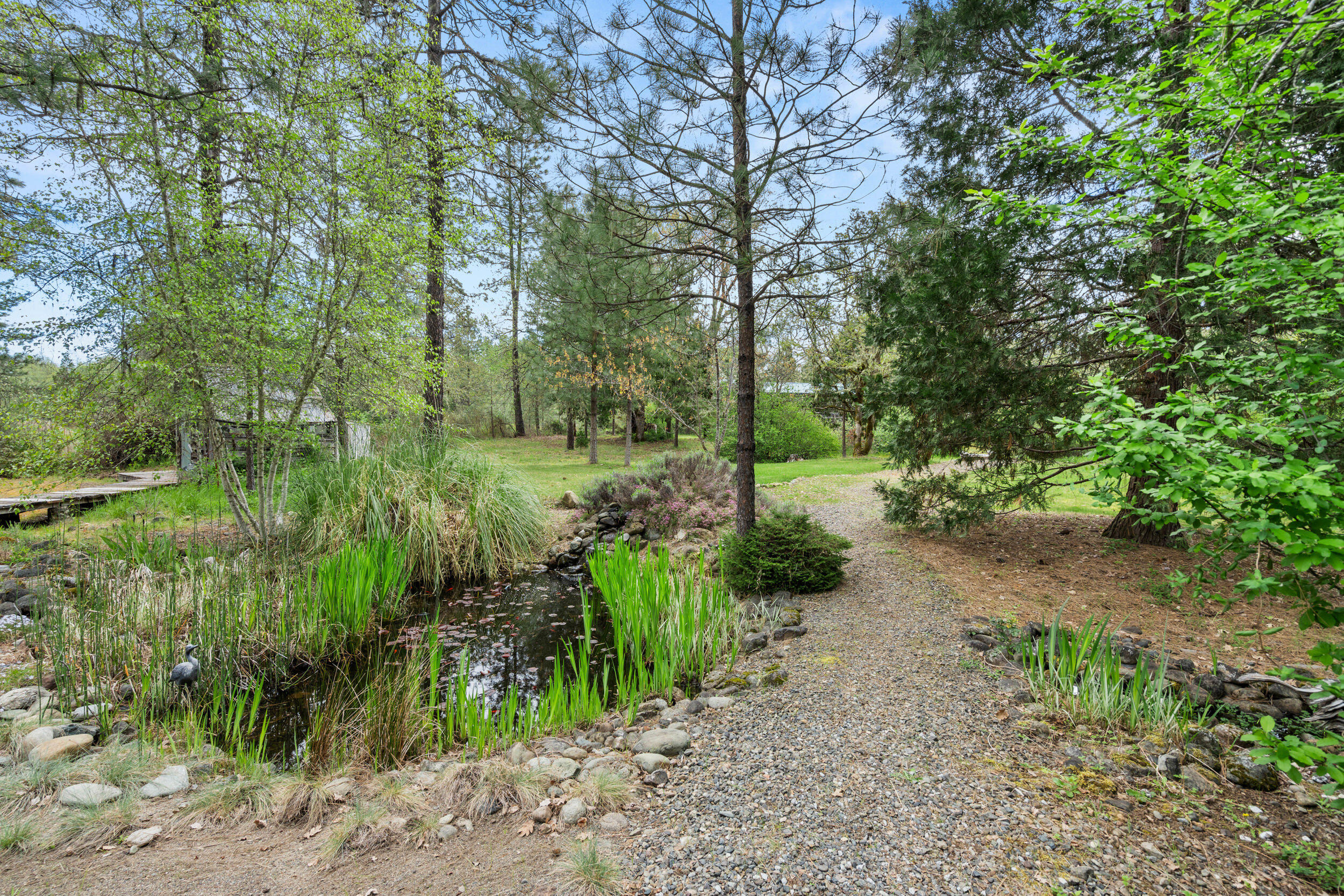 6301 Rockydale Road Cave Junction, OR 97523 - Photo 33 of 56 Gallery Image 33