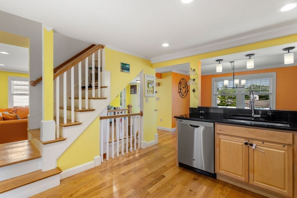 38 College Farm Road Waltham, MA 02451 - Photo 5 of 36 Gallery Image 5
