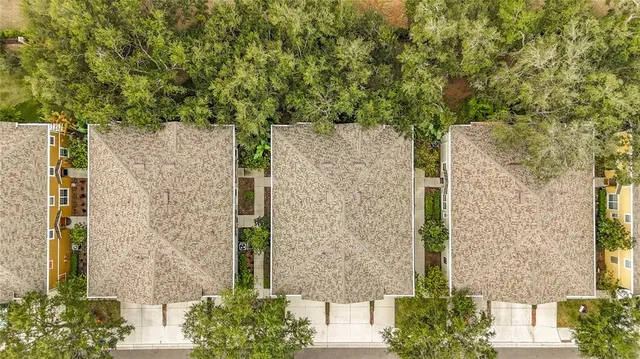 $285,000 | 6811 Breezy Palm Drive, Riverview, FL 33578