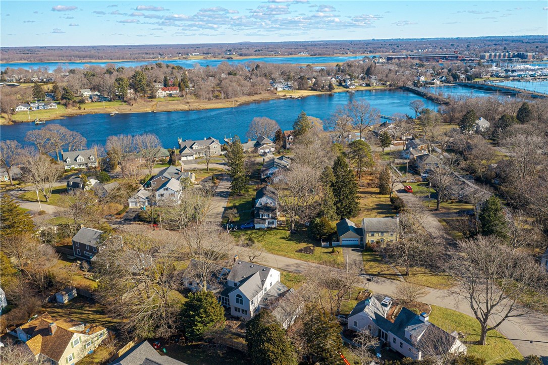 9 Telford Road Barrington, RI 02806 - Photo 5 of 5