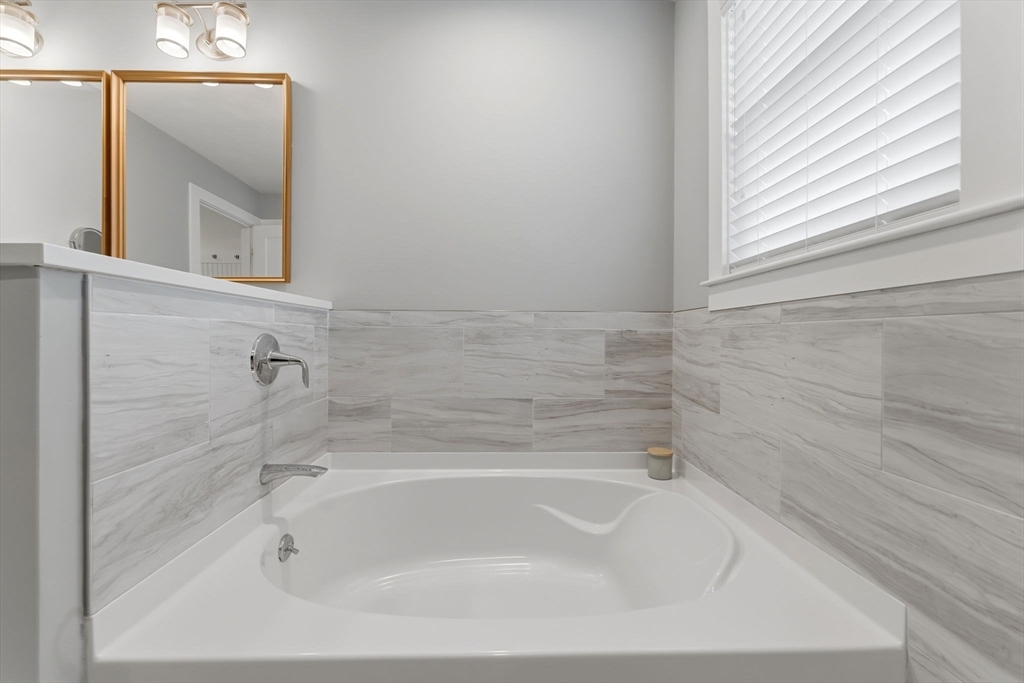 60 Compass Point Drive, Unit 29 Douglas, MA 01516 - Photo 19 of 28