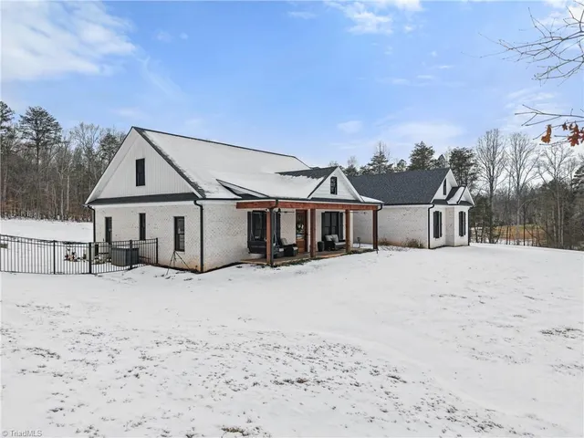 $984,500 | 7994 Ridge Road, Tobaccoville, NC 27050
