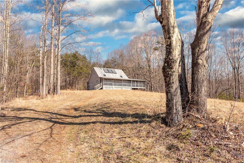 488 Crestview Road Stuart, VA 24171 - Photo 12 of 38